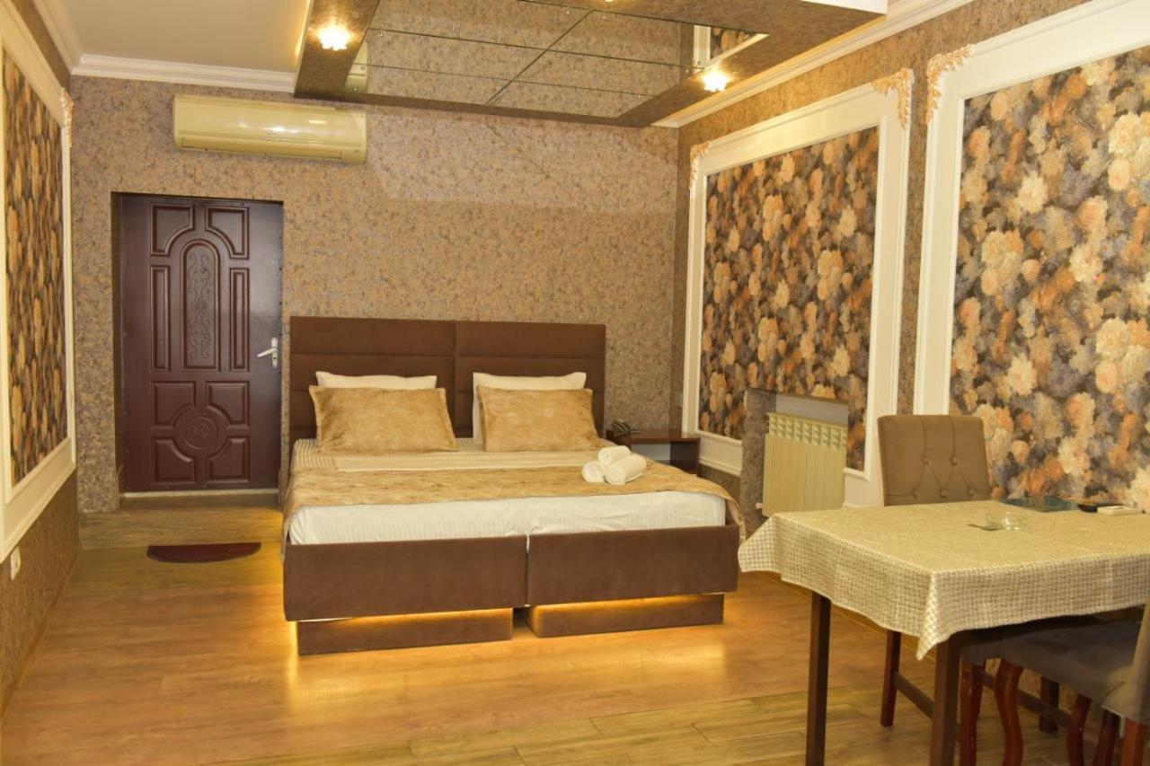 All Seasons Hotel Baku Exterior photo