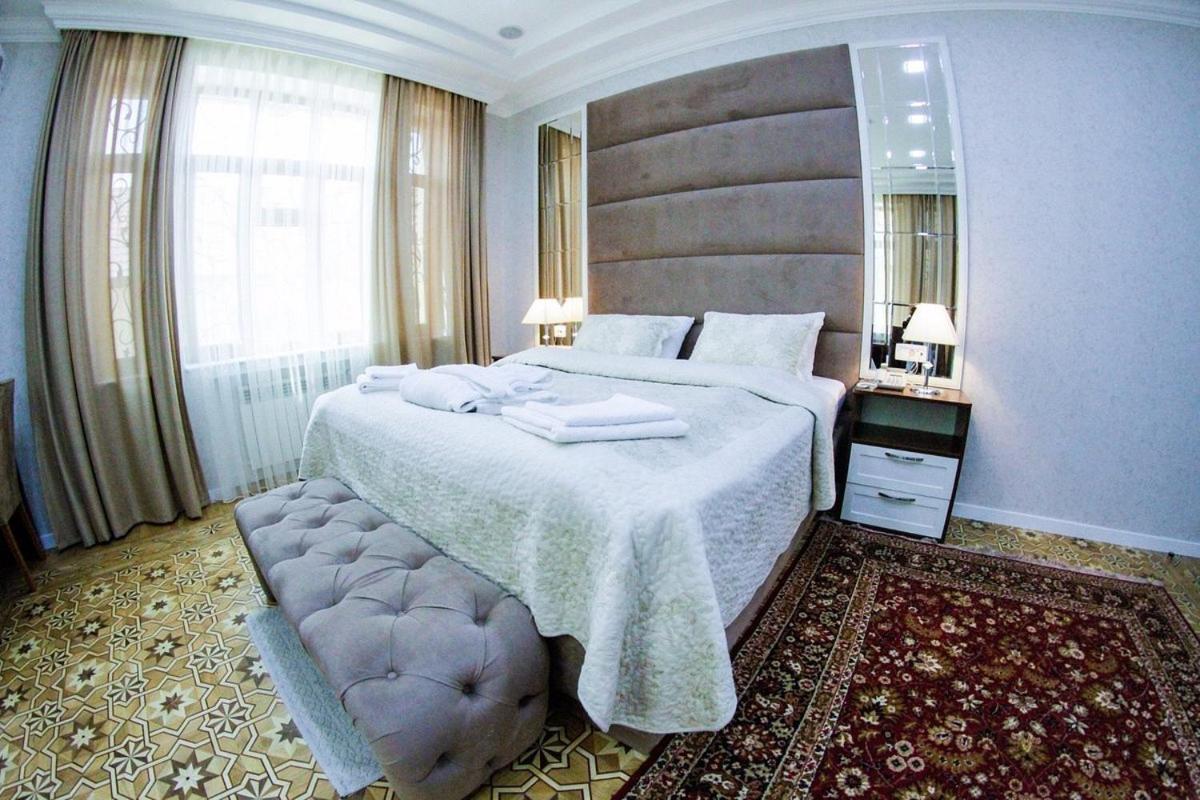 All Seasons Hotel Baku Exterior photo